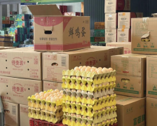 鸡蛋价格涨得比黄金还猛，背后真相来了